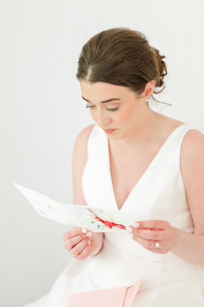 bride reading card