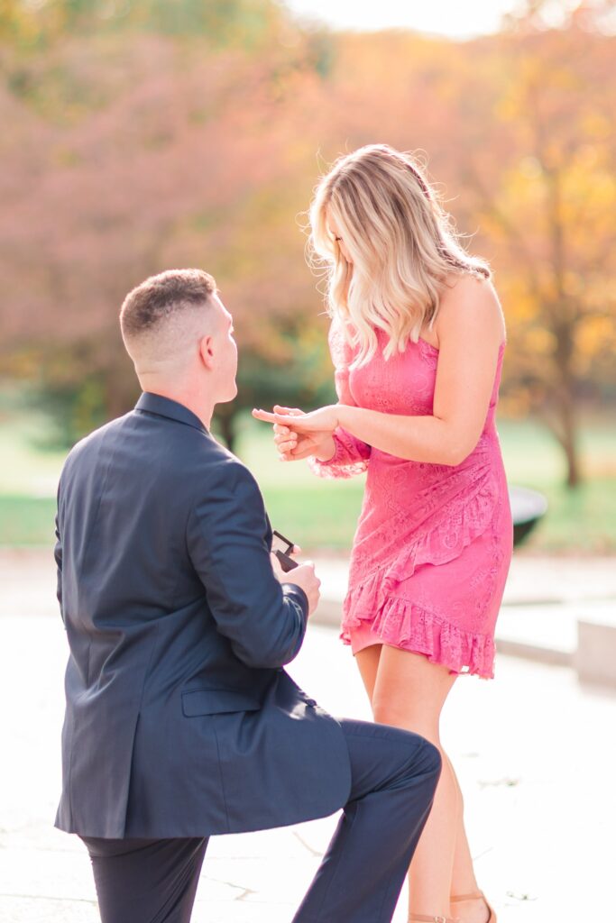 Man proposing at Valley Forge National Park